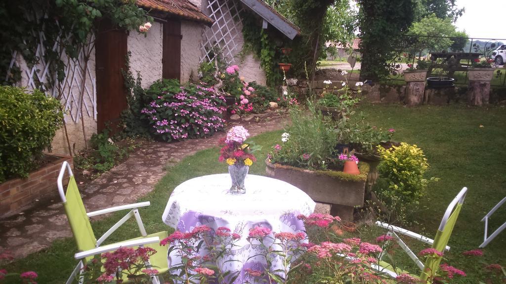 Allee Des Peupliers Chevigny (Jura) Bagian luar foto
